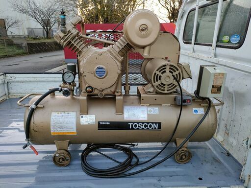 お話中　TOSCON　 エアーコンプレッサー SP10-22T7　2.2ｋW　3馬力　200V　タンク80L