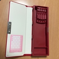 赤い筆箱