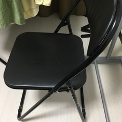 [0円]黒い折りたたみ椅子