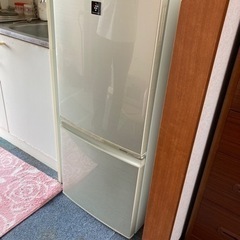 シャープの冷蔵庫 2012年製