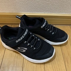 キッズ　黒　靴　19cm 女の子　男の子　skechers