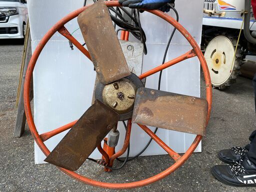 引取限定】マキタ 4000 電動コテ 100V コンクリート