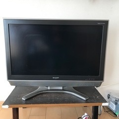 シャープ32型液晶テレビ