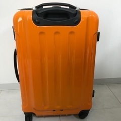 68L スーツケース