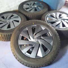 冬 ニッサン 新型 ノート純正【~90％富山】日産 E13 ノート 日産純正 ニッサン純正 185/65R15 日本製 ダンロップ 中古 スタッドレス 4本