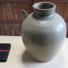 古い壺