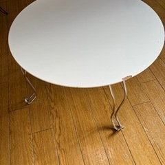 【3月28日までに引き取り可能な方】折りたたみ円形ローテーブル（白）