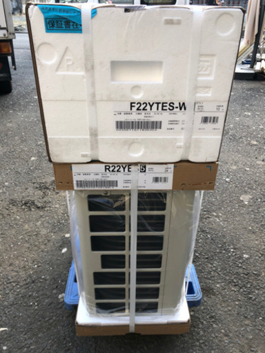 D324a ダイキンエアコンF22YTES-W 2021年モデル 未使用箱入 D324a ダイキンエアコンF22YTES-W 2021年モデル 未使用箱入