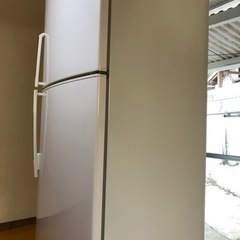 2017年製　冷凍冷蔵庫　中古