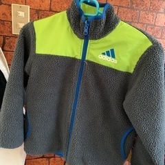 adidasリバーシブル ジャンパー130cm