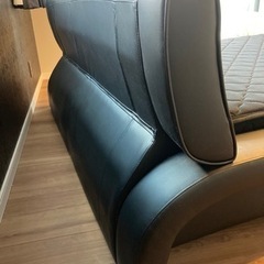 ダブルベッド　フレーム　ベット　マットレス　クッション付き