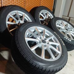 BRIDGESTONE ECO FORME 17×7JJ 5/114.3 BRIDGESTONE BLIZZAK VRX 215/55R17 94Q スタッドレスタイヤ4本セット