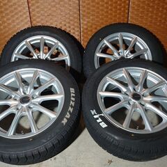 BRIDGESTONE ECO FORME 17×7JJ 5/114.3 BRIDGESTONE BLIZZAK VRX 215/55R17 94Q スタッドレスタイヤ4本セット