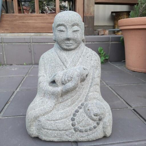弘法大志さんの石像です値下げします