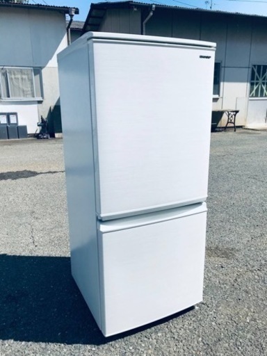 ET2466番⭐️SHARPノンフロン冷凍冷蔵庫⭐️2019年製
