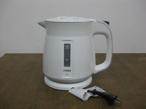 TIGER タイガー 電気ケトル PCF-G080 ホワイト 2015年製  容量0.8L