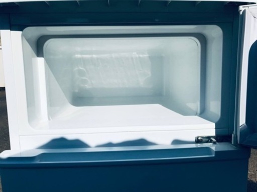 ③ET2046番⭐️ユーイングノンフロン冷凍冷蔵庫⭐️ - 家電