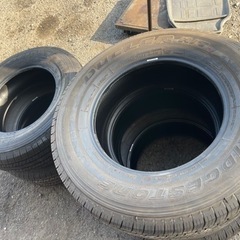 中古タイヤ255-70-18 