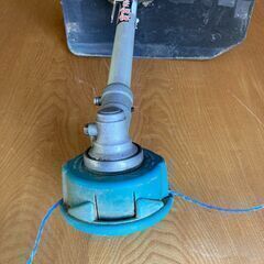 実動品！　美品！　HIKOKI　CG24ECP(S)　肩掛け式エンジン草刈り機 　ナイロンコードカッター仕様