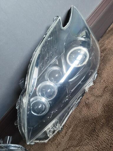 値下げ 30プリウス 社外ヘッドライト