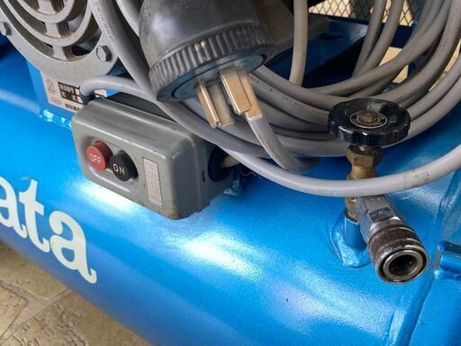 54 エア コンプレッサー イワタ SU-22P 中古品