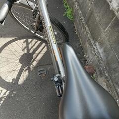 9か月前に新車で購入のブリジストンTB1e2021年モデル【電動クロスバイク】(ギア外装7段、ライト付)お譲り致します。        