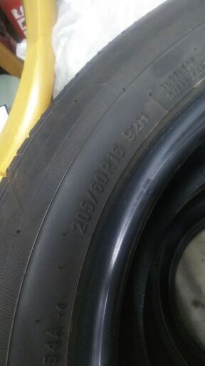 205/60R16 ヴォクシー新車装着タイヤ1シーズン使用