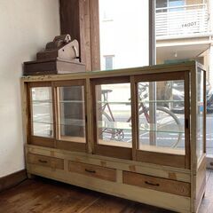 店舗什器　収納　昭和　レトロ ショーケースガラス棚ラック飾り台昭和レトロ店舗什器陳列アンティーク