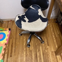 4月10日迄　値下げ牛柄にリメイクした椅子