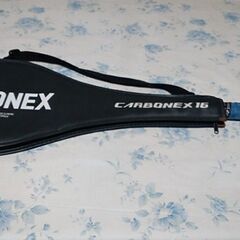 YONEX　バドミントンラケット　Carbonex16。ケース付...