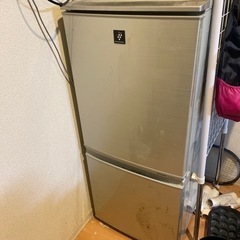 冷蔵庫　SHARP SJ-PD14X