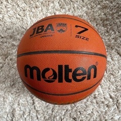 バスケットボール　7号　molten JB4800