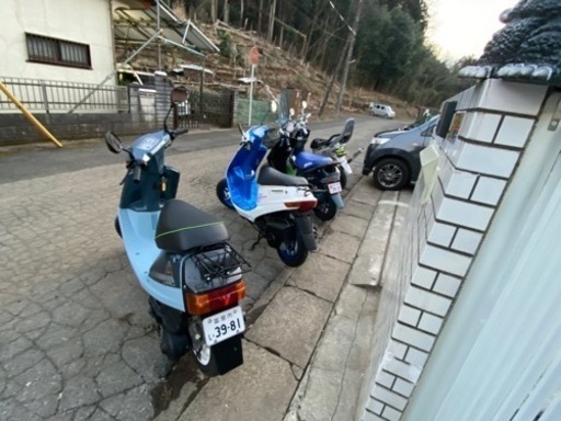 ホンダX4 モリワキマフラー リアホイールカスタム 四気筒
