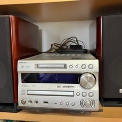 オンキョー　Onkyo CD MDコンポ　ラジオ可能