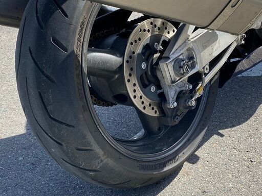 車検R5.1.13迄 スズキ GSX1300R ハヤブサ 隼 カスタム ヨシムラマフラー ナビ バーハン化 別体マスター メッシュホース SUZUKI GW71
