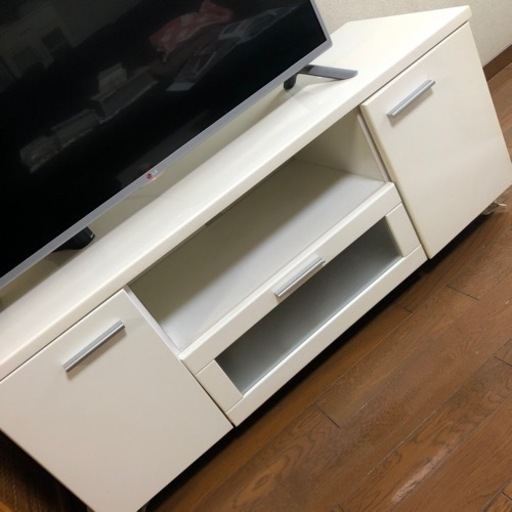 テレビ台（ホワイトカラー）