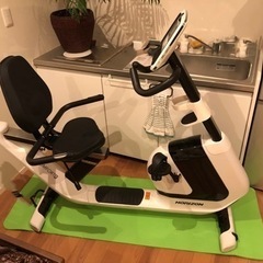 室内　トレーニングバイク