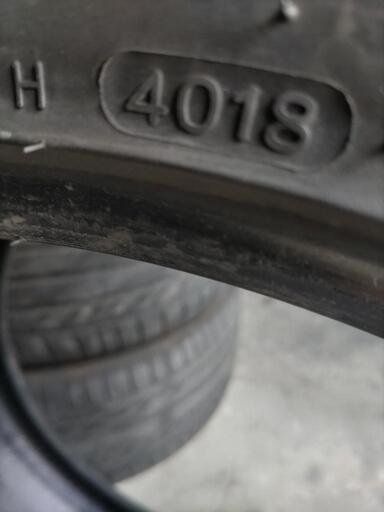 中古タイヤ 225/40R19 2本工賃込み、11,000円