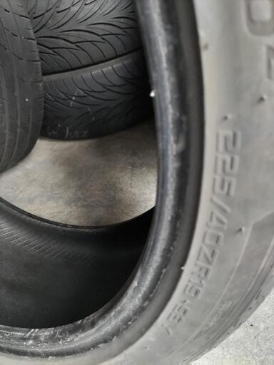 中古タイヤ 225/40R19 2本工賃込み、11,000円