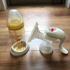 ピジョン　搾乳機と哺乳瓶セット