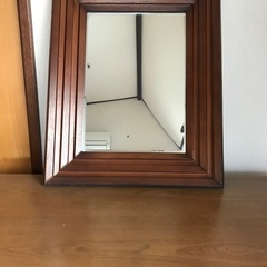 壁掛け鏡　木製