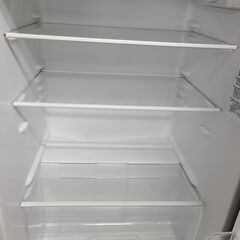 【リサイクルショップどりーむ天保山店】●1580●　ハイセンス　直冷式２ドア冷蔵庫　2017年製　１～２人暮らしに最適１２０L♪　HR-B12AS