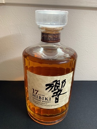 サントリー 響 17年 未開封 箱付き サントリー ウイスキー響17年 裏