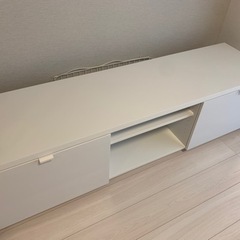 Ikeaテレビ台　ホワイト