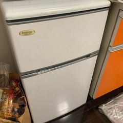 無償　冷蔵庫　エラヴィタックスER851W