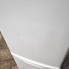 パナソニック NR-B146W-W 2ドア冷蔵庫『中古、小傷あり、棚不足あり