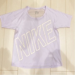 ほぼ未使用！NIKE レディースTシャツ