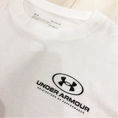 ほぼ未使用！レディース　アンダーアーマー　Tシャツ