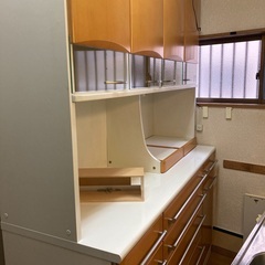 きれいな食器棚　大容量　キッチンボード　0円