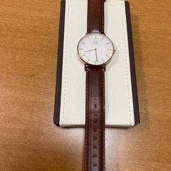 【超美品】ダニエルウェリントン腕時計【箱付き】